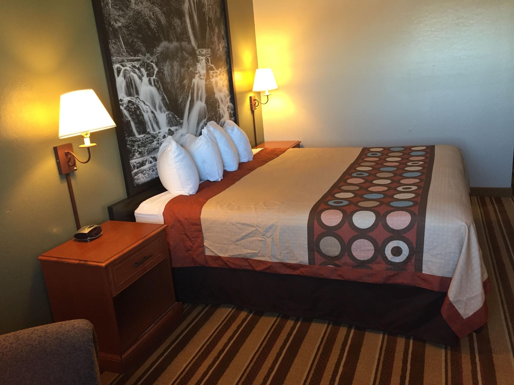 Super 8 By Wyndham Chamberlain Sd Hotel Kültér fotó